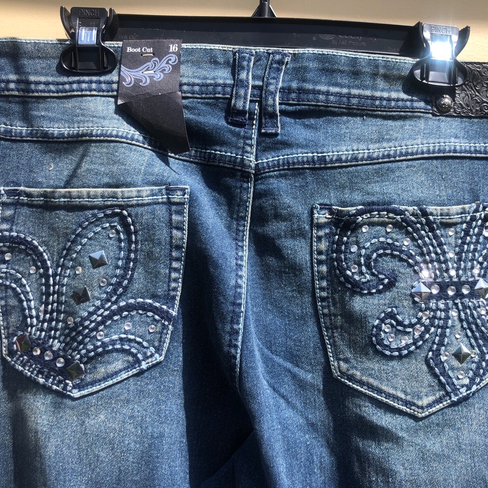Style & CO boot cut jeans with rhinestones on pocket